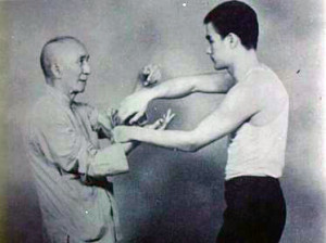 BruceLee-IpMan-ChiSao